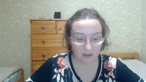 Snapshot of smart_rose chatting on October 1, 7:35 pm smart_rose online show from October 1, 7:35 pm