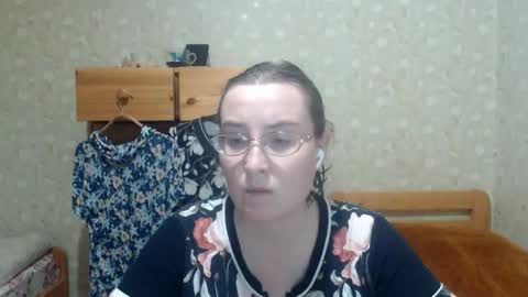 Snapshot of smart_rose chatting on October 26, 9:03 pm smart_rose online show from October 26, 9:03 pm