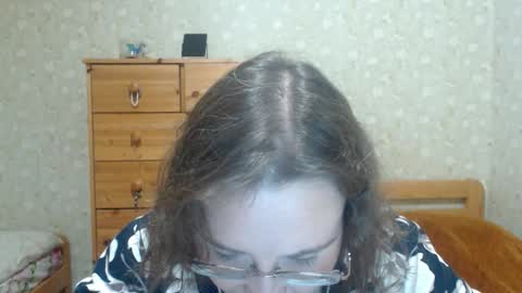 Snapshot of smart_rose chatting on October 5, 12:52 am smart_rose online show from October 5, 12:52 am