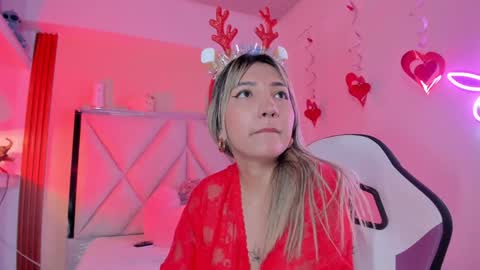 smile__1 online show from December 8, 11:35 am