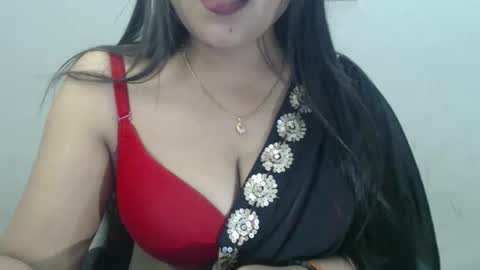smiley online show from May 9, 3:29 pm