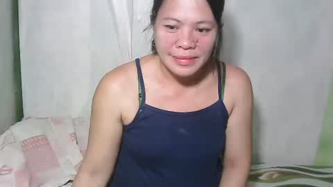 Snapshot of smilinglady27 chatting on September 14, 6:31 pm smilinglady27 online show from September 14, 6:31 pm