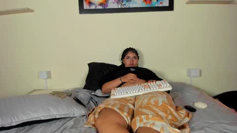 smitt jr online show from April 11, 7:56 am