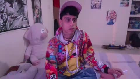 teddy online show from December 7, 7:43 am