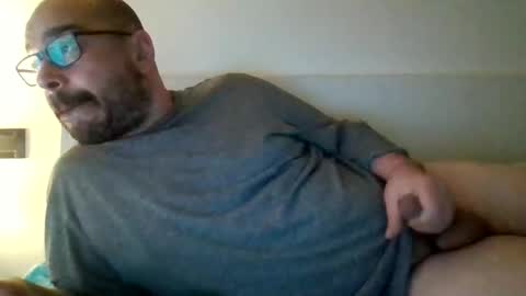 smoker985 online show from January 11, 8:22 am