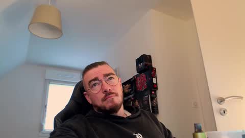 AllDayIDream online show from October 27, 8:25 am