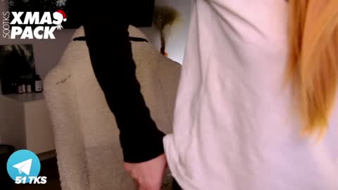 smthwrong online show from December 11, 1:37 am