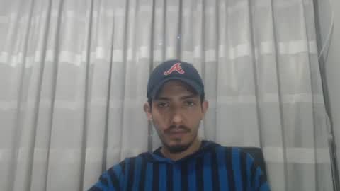 snackontime19 online show from December 5, 2:15 am