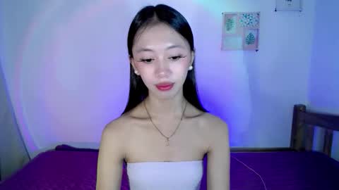 kianna online show from May 12, 5:05 am