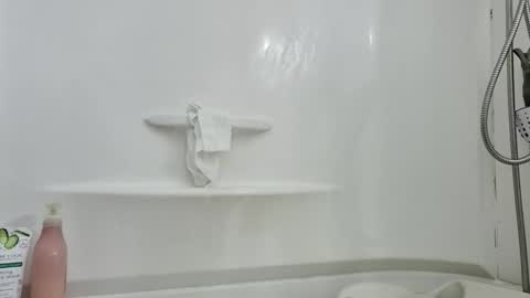 sneakypeteyo1 online show from April 13, 1:48 pm