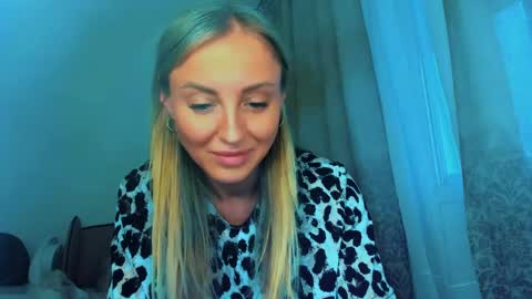 Sneja online show from March 25, 2:57 pm