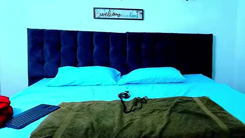 Snowyx  online show from October 18, 12:26 am