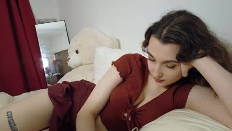 Babygirl Ivy online show from February 25, 11:26 pm