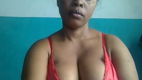 soayh89 online show from June 18, 9:25 am