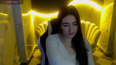 Snapshot of soffi_betacur_b chatting on September 28, 12:47 pm soffi_betacur_b online show from September 28, 12:47 pm