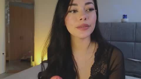 IG Soffimoon   I THANK YOU FOR LEAVING YOUR FOLLOW online show from February 6, 8:44 pm