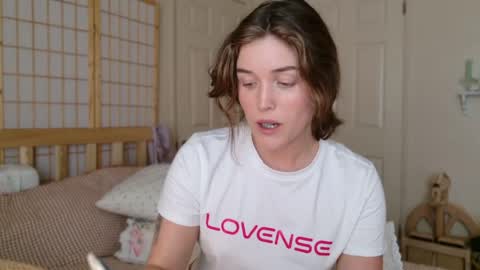Julia    online show from May 2, 12:38 am