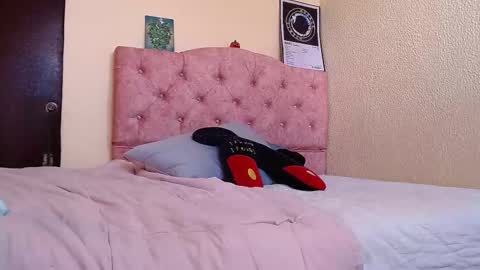 Soffy Moore online show from January 9, 8:14 pm