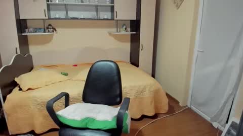 Soffy online show from May 5, 5:14 am