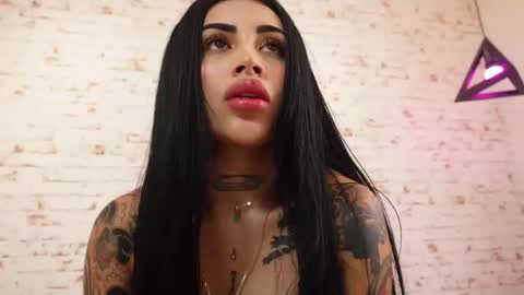 sofhia cruz online show from March 25, 6:47 pm