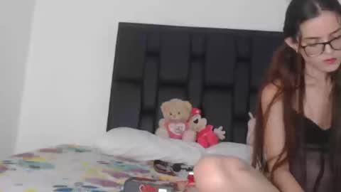 Snapshot of sofhireyes chatting on October 2, 8:07 pm sofhireyes online show from October 2, 8:07 pm