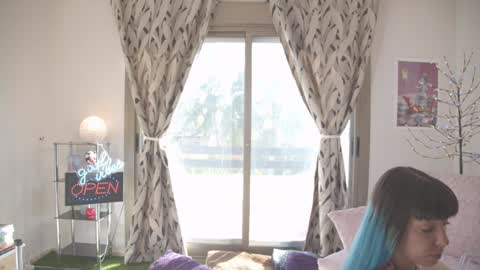 Sofi Mora online show from February 8, 3:21 pm