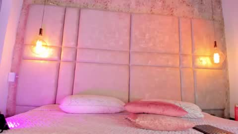 Sofi online show from January 8, 5:30 pm