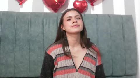 Snapshot of sofia_claark chatting on February 18, 5:20 pm Sofi online show from February 18, 5:20 pm