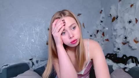 Sofia here online show from October 20, 12:26 am