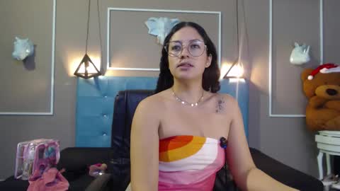 Sofa online show from November 26, 12:02 pm