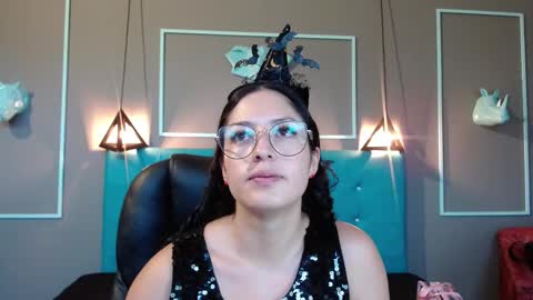 Sofa online show from October 11, 11:37 am