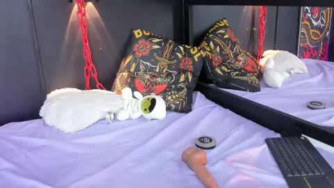 sofiaangel18 online show from May 27, 1:57 am
