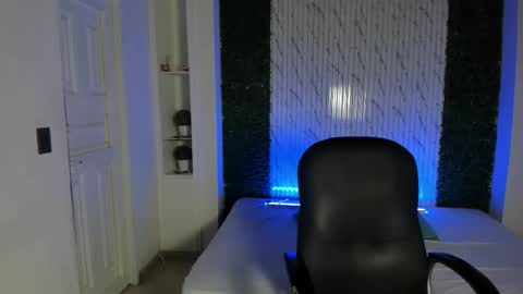 Sofia caramel online show from February 12, 10:52 am