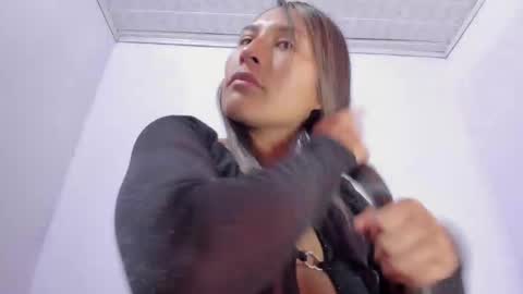 sofii milk online show from February 11, 5:07 pm