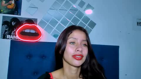 sofiia_tay online show from September 16, 2:42 pm