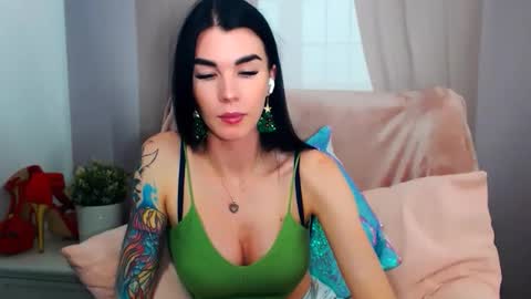 sofiiadream online show from December 16, 9:43 pm