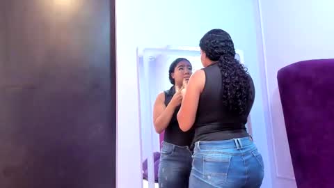 sofiifox online show from November 4, 7:15 pm