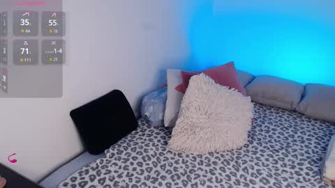 Snapshot of sofix_ chatting on October 14, 11:46 am Lau online show from October 14, 11:46 am