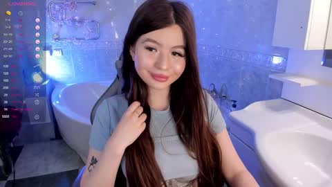 Snapshot of sofiyamil chatting on October 15, 7:00 am sofiyamil online show from October 15, 7:00 am