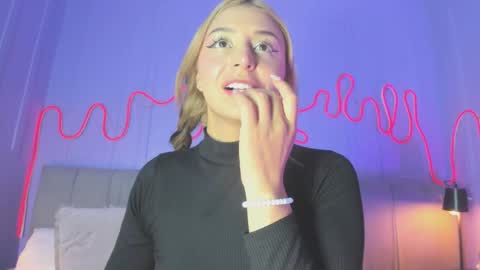 Sofi online show from March 3, 11:50 am