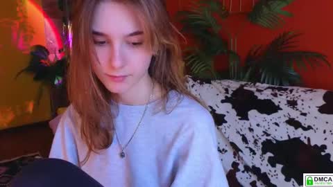 E online show from November 19, 11:20 am