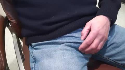 Snapshot of softwareman chatting on January 24, 5:21 pm softwareman online show from January 24, 5:21 pm