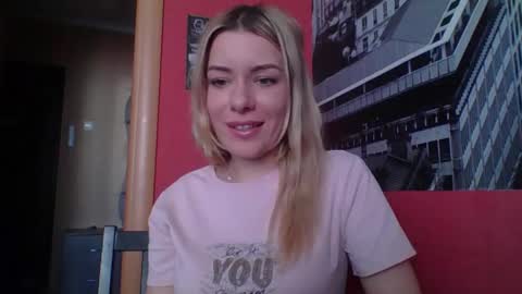 softy_aura online show from May 29, 1:53 pm