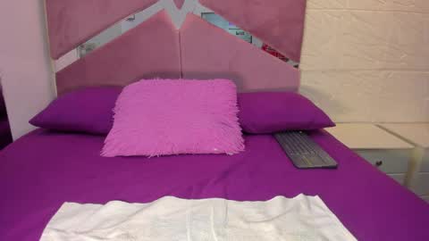 SOL  ANGEL online show from April 13, 4:55 pm