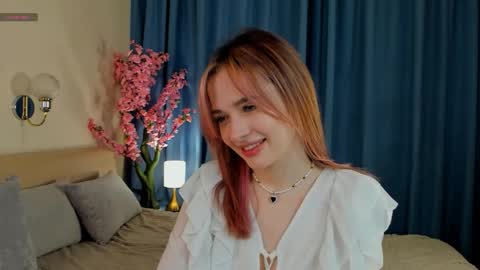 Nana online show from March 21, 9:30 pm