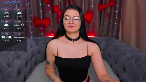 Sola online show from December 14, 1:45 am