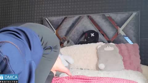 Sol  online show from November 6, 8:12 pm