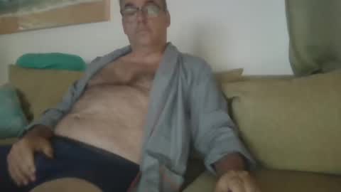 Snapshot of soldierdoc chatting on October 16, 11:43 am soldierdoc online show from October 16, 11:43 am