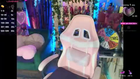 solesticia online show from October 17, 10:14 pm