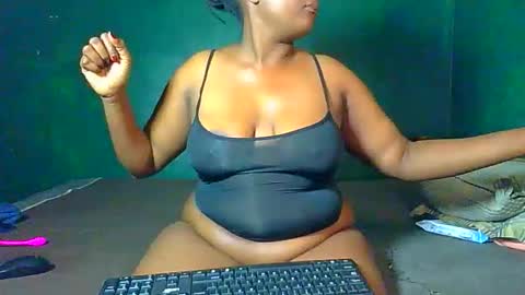 Solly bunny online show from April 14, 1:20 am